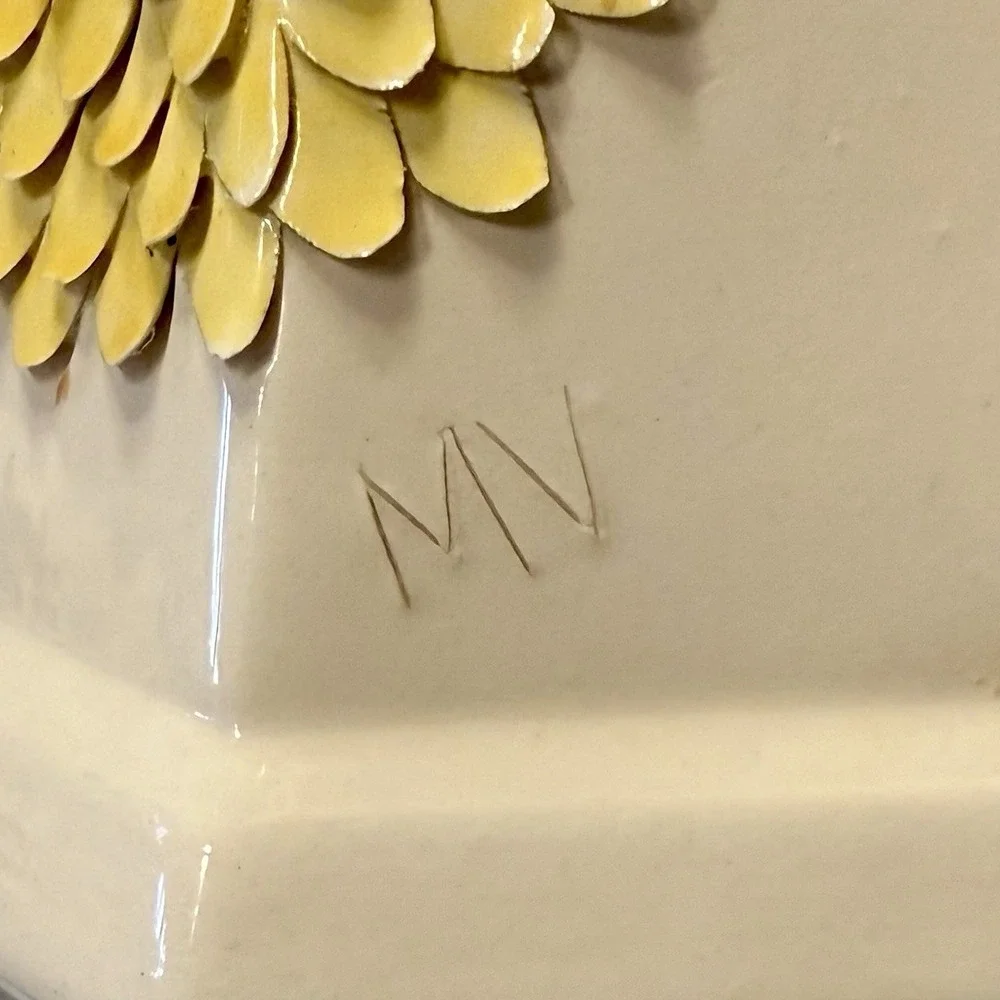 VTG 60s MCM Pagoda Yellow 3D Chrysanthemum Cookie Jar Floral Canister Urn Lid - Picture 8 of 16